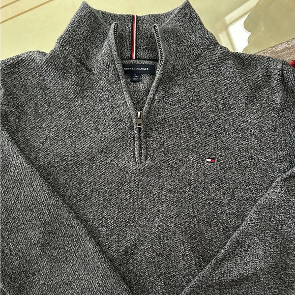 Tommy Hilfiger Men’s Sweater - Picture 1 of 16